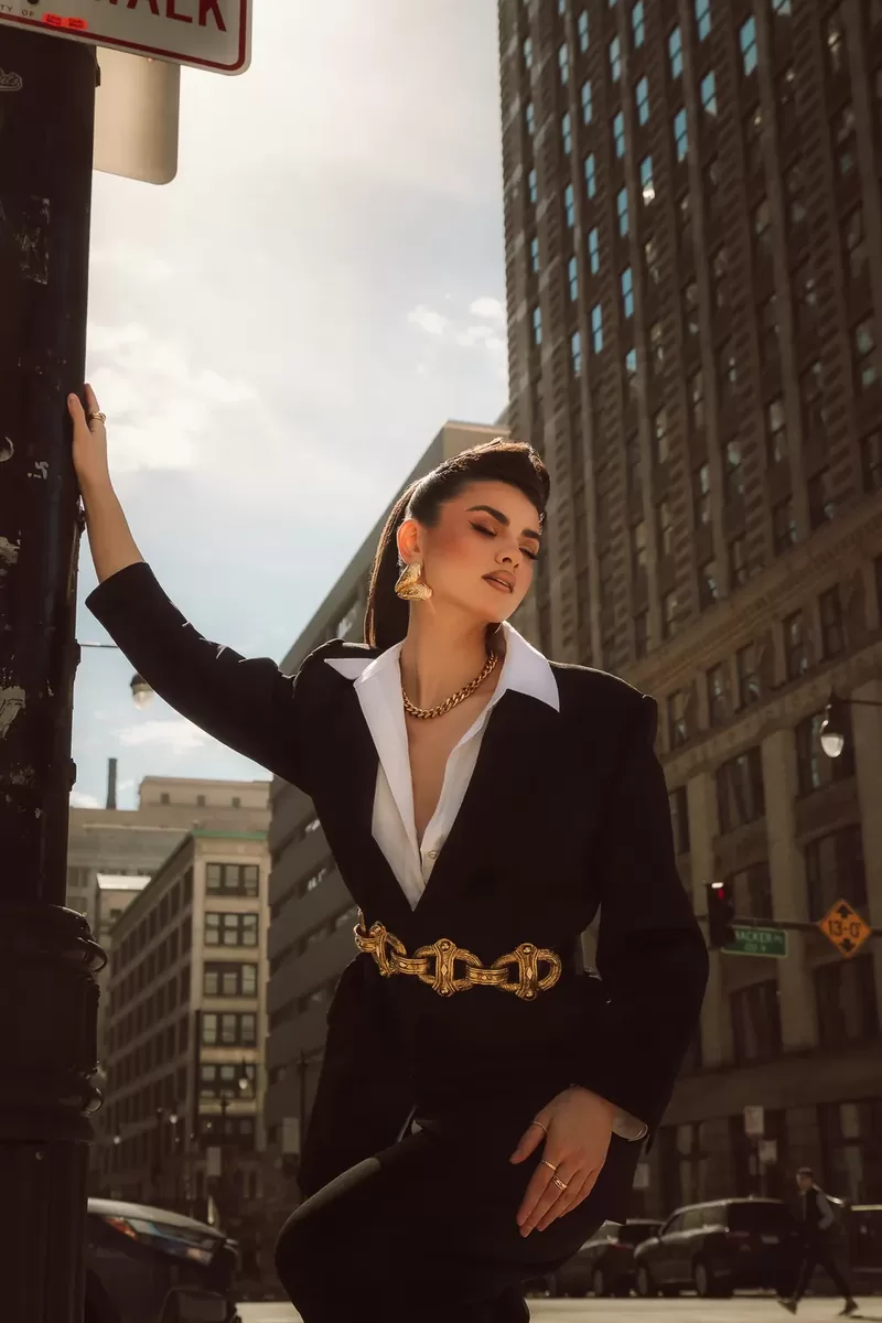 Power in Frame — Moda // Editorial