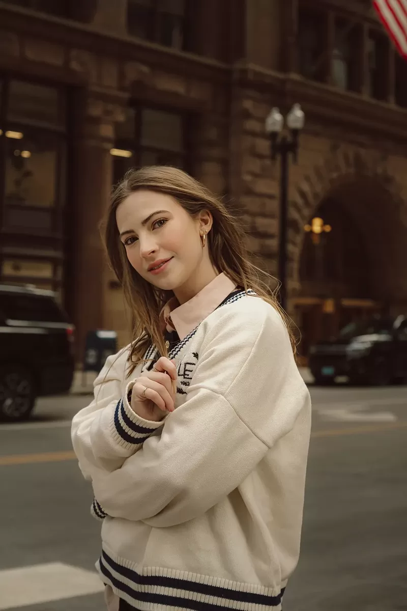 Moments Between the Rush — Moda // Editorial