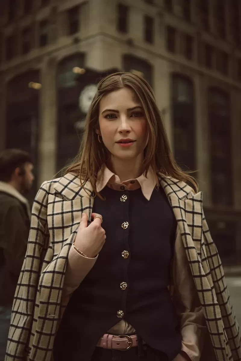 Moments Between the Rush — Moda // Editorial