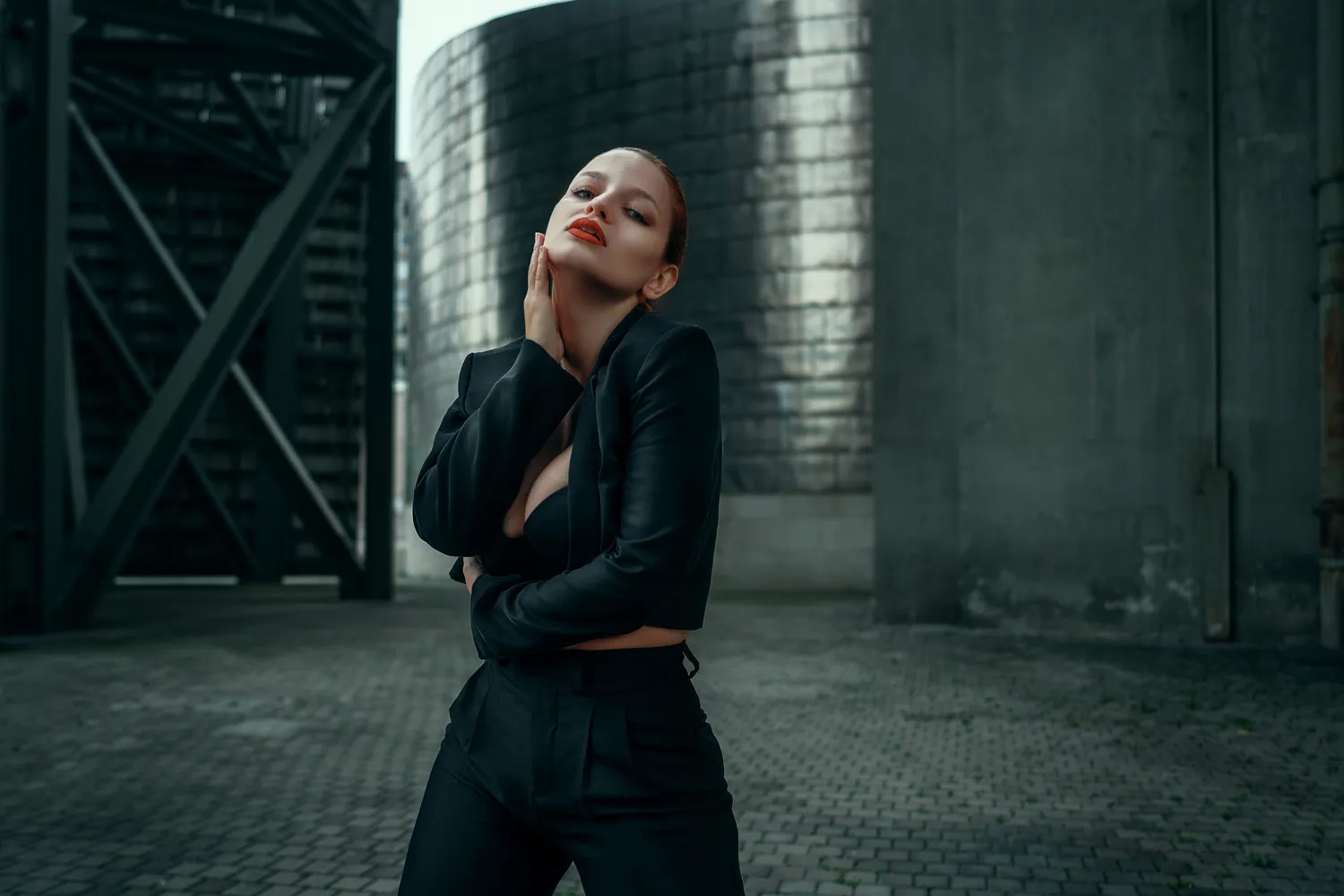 Neon Strike — Moda // Editorial