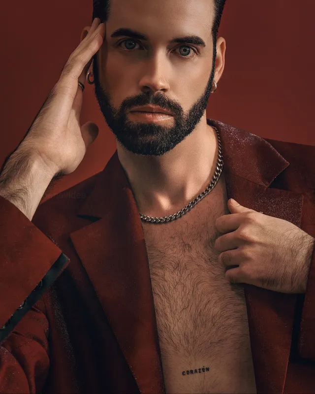 Corazón Iconic — Angello Benavides