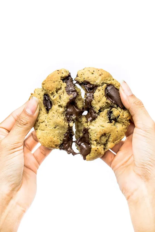 WHEY Cookies — Angello Benavides